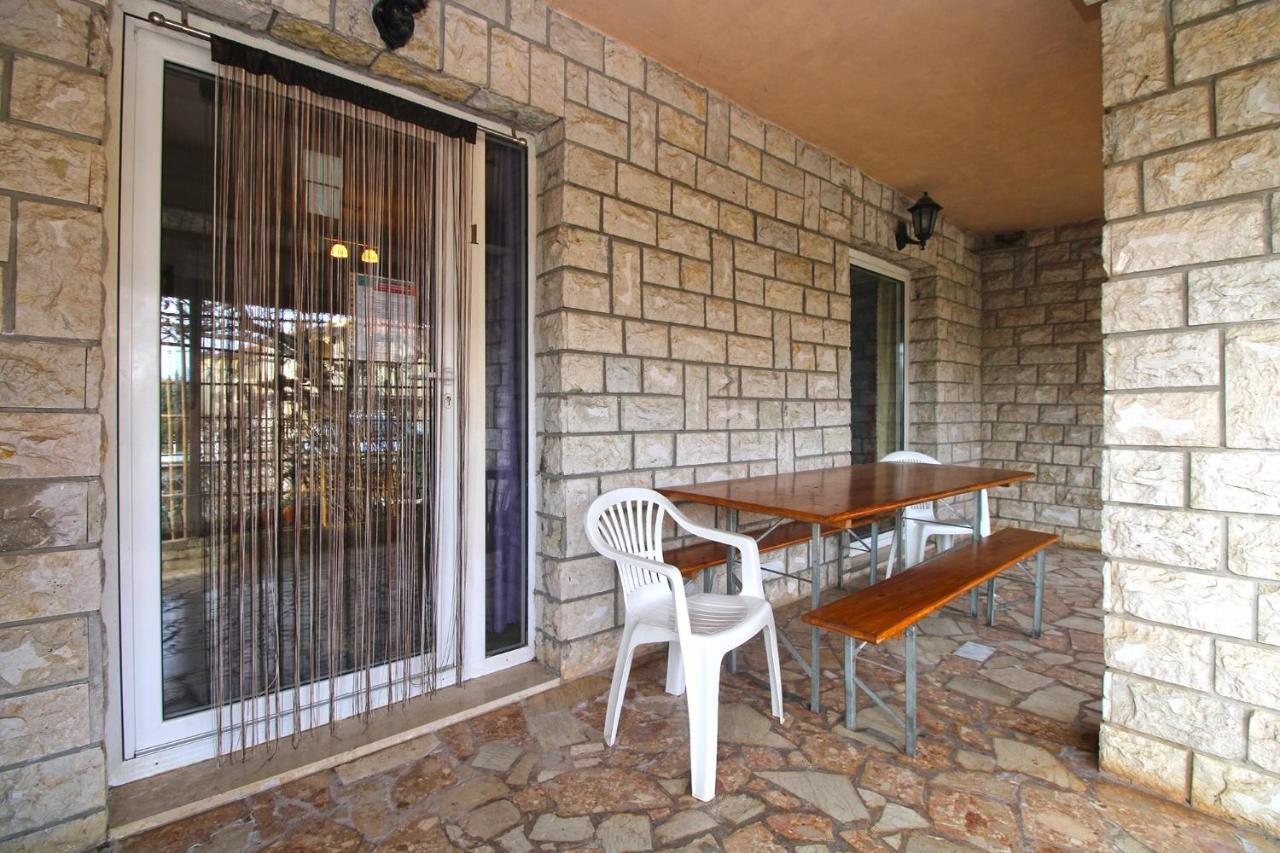 Apartments Matilda 1954 Fazana Exterior photo